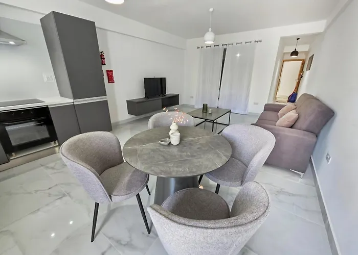 Saphire Suites No 14 San Pawl il-Baħar